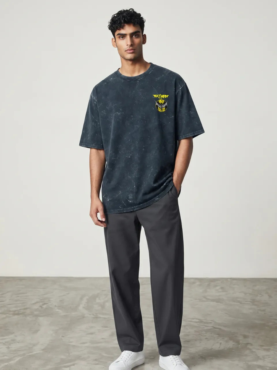 Batman oversize t-shirt  sitting boy's front